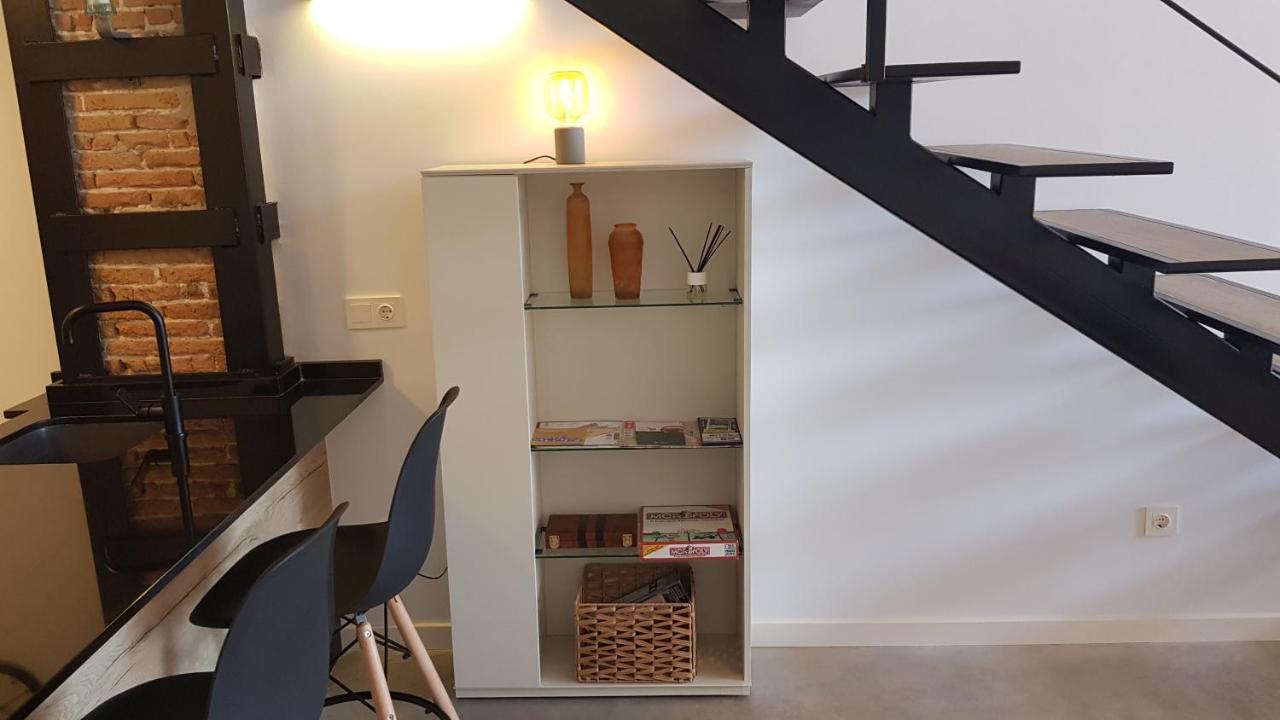 בוקאירנט Loft Mariola - Apartamento En El Centro Historico מראה חיצוני תמונה