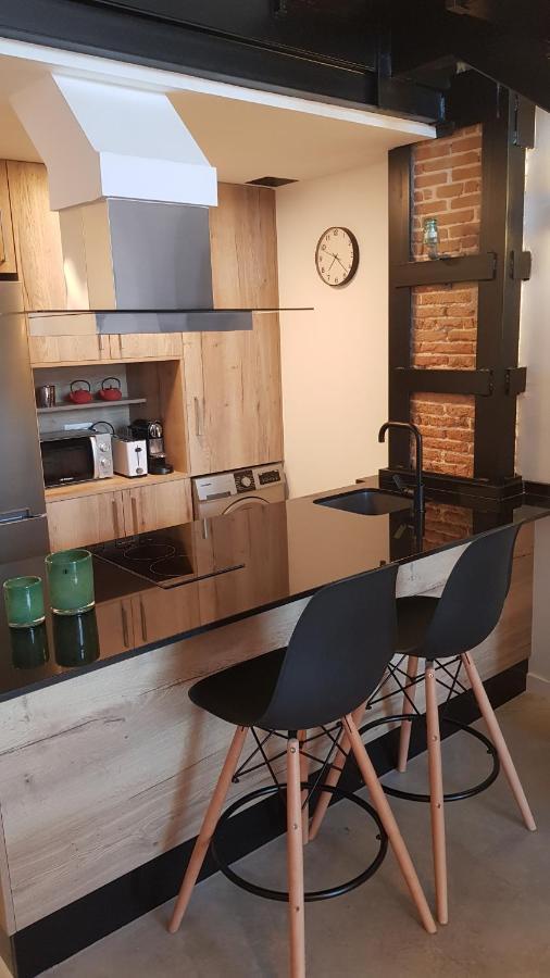 בוקאירנט Loft Mariola - Apartamento En El Centro Historico מראה חיצוני תמונה