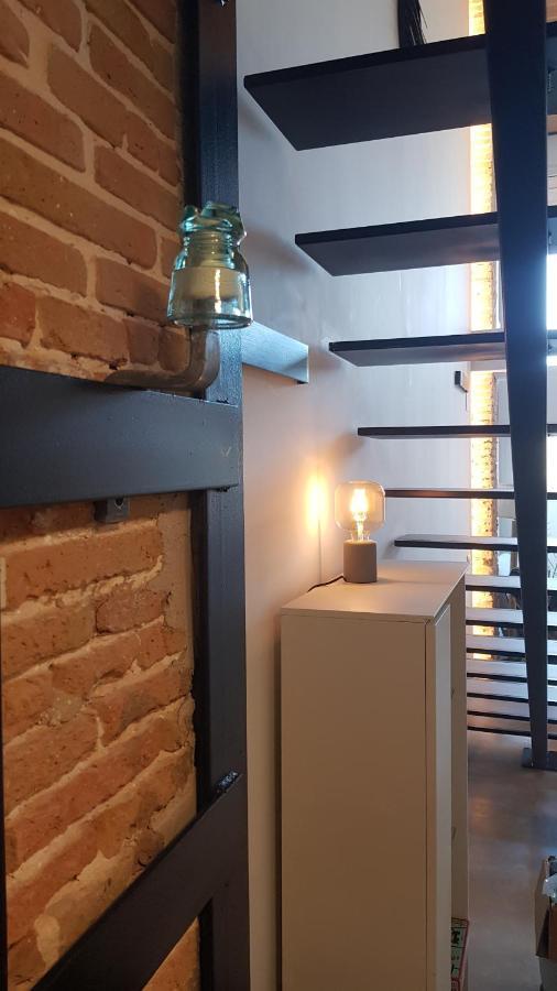 בוקאירנט Loft Mariola - Apartamento En El Centro Historico מראה חיצוני תמונה
