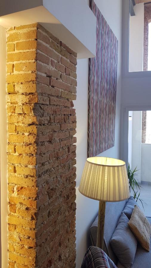 בוקאירנט Loft Mariola - Apartamento En El Centro Historico מראה חיצוני תמונה